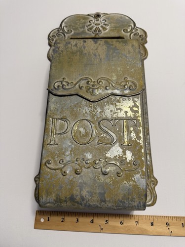 Vintage style distressed - distressed, metal